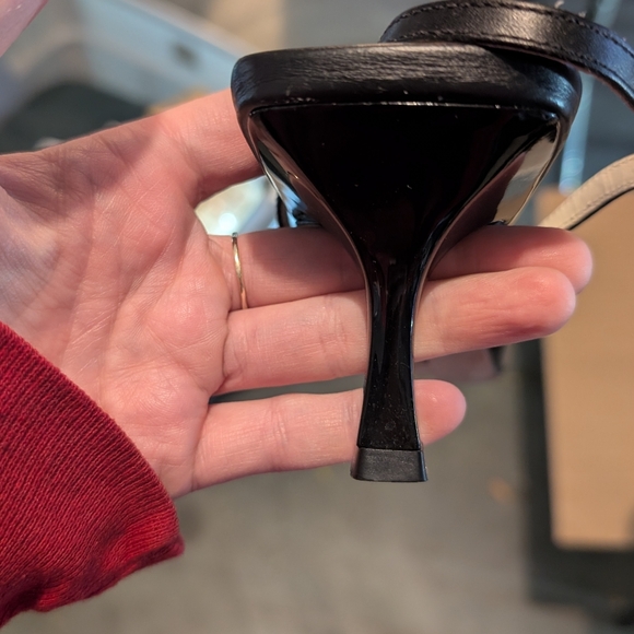 Guilhermina Anthro strappy black kitten heels, sz 8 EUC - Picture 6 of 13